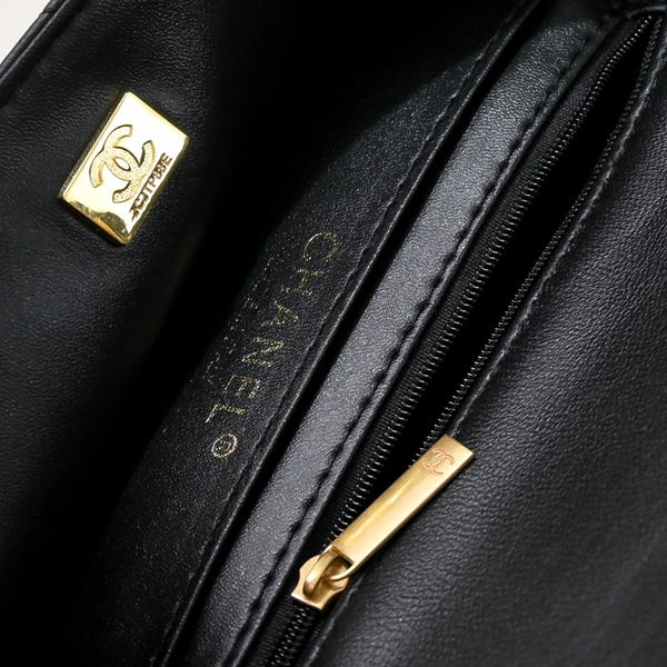 シャネルバッグ全体デザイン